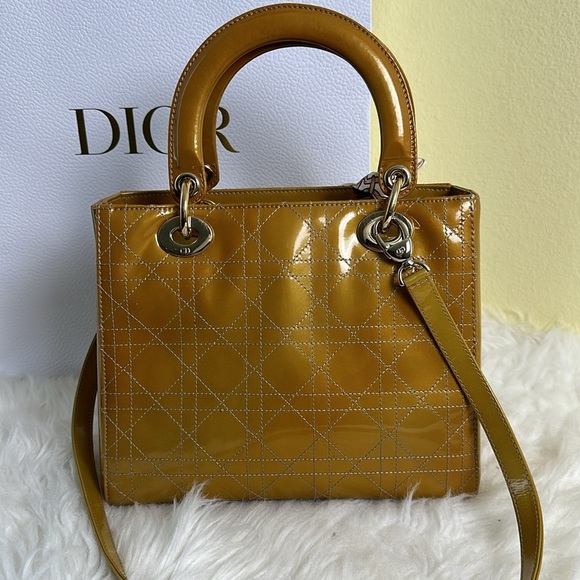 💯Authentic Lady Dior Small Handbag🍀 - Picture 11 of 17